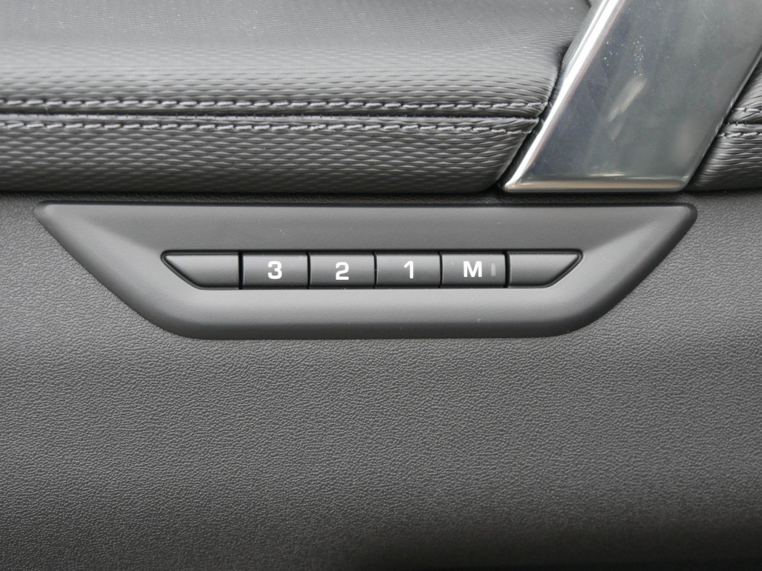 Land Rover Discovery Sport P270e Dynamic SE - SUV/Off-road - Grau - Gebrauchtwagen - Bild 14