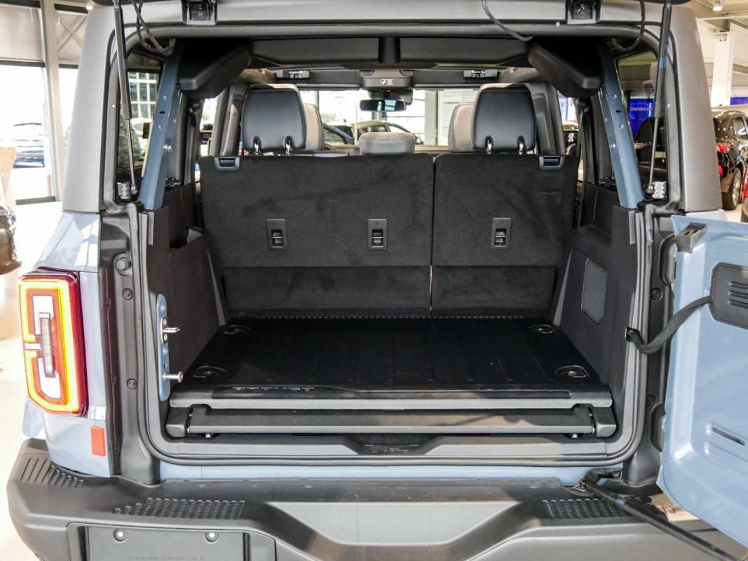 Ford Bronco First Edition - SUV/Off-road - Blau - Tageszulassung - Bild 11