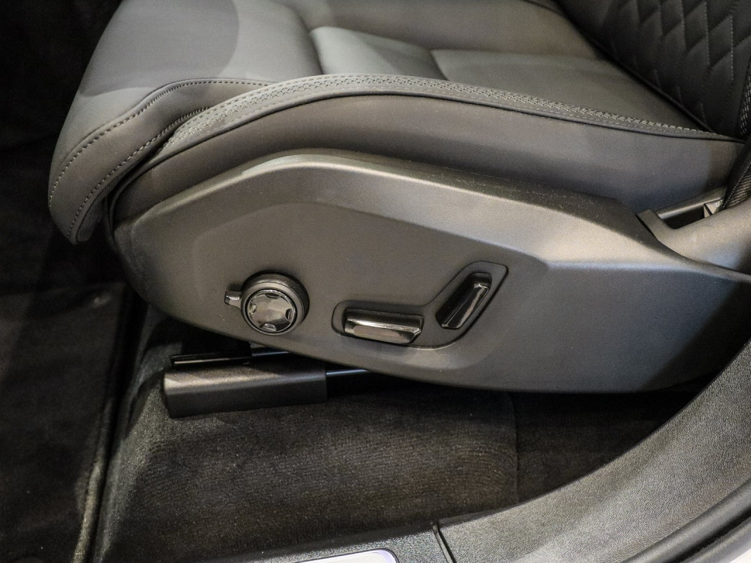 Volvo XC90 T8 AWD - SUV/Off-road - Weiss - Gebrauchtwagen - Bild 14