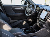 Volvo C40 Ultimate Recharge - SUV/Off-road - Blau - Gebrauchtwagen - Bild 3