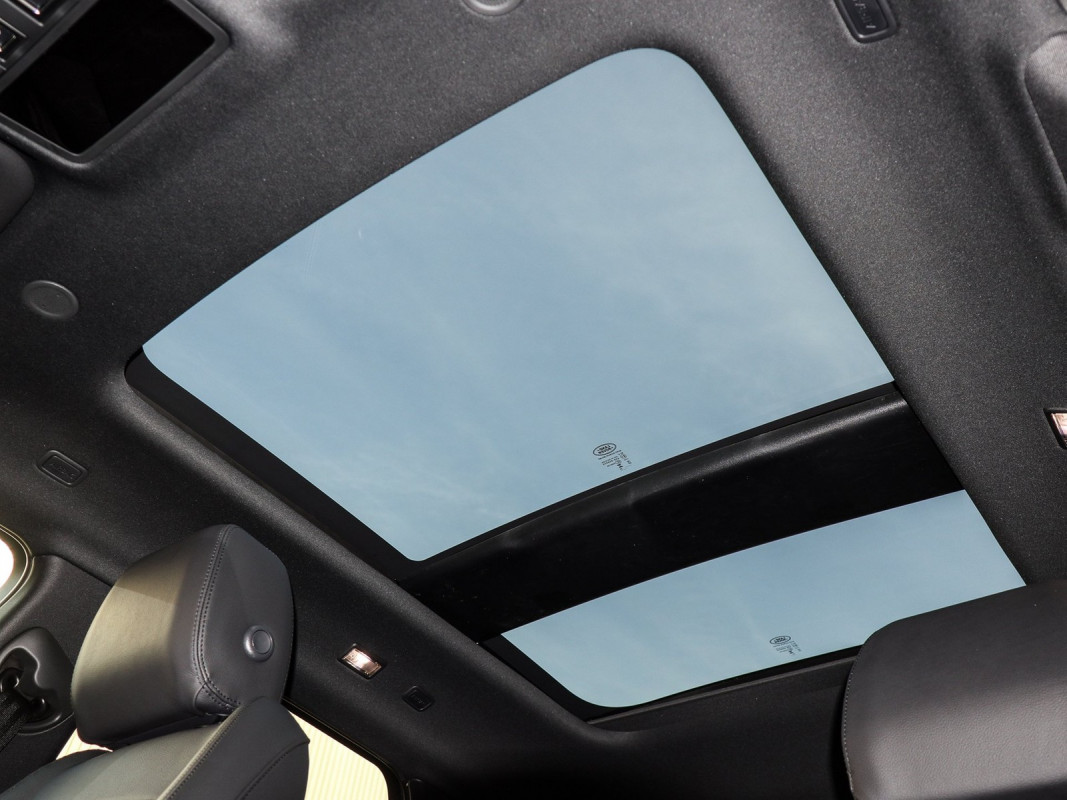 Land Rover Range Rover Evoque - SUV/Off-road - Schwarz - Gebrauchtwagen - Bild 10