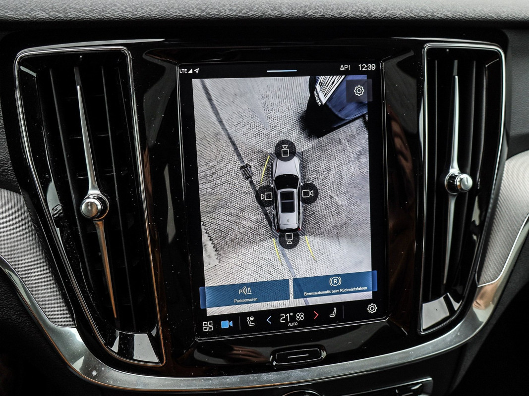 Volvo V60 Plug-In Hybrid AWD - Kombi - Schwarz - Gebrauchtwagen - Bild 14