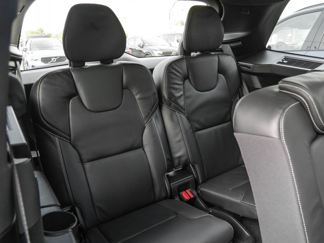 Volvo XC90 - SUV/Off-road - Weiss - Gebrauchtwagen - Bild 9