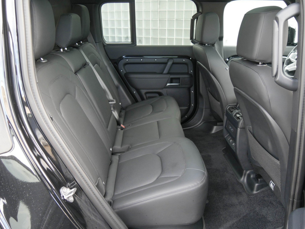 Land Rover Defender - SUV/Off-road - Schwarz - Gebrauchtwagen - Bild 5