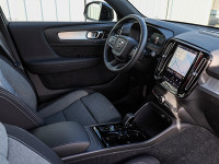 Volvo XC40 B3 Plus Black Edition - SUV/Off-road - Blau - Neuwagen - Bild 3