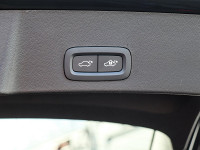 Volvo XC40 B3 Plus Black Edition - SUV/Off-road - Blau - Neuwagen - Bild 15