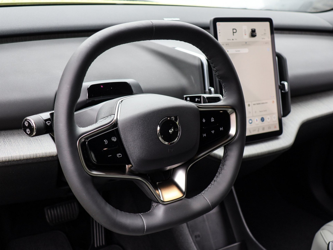 Volvo EX30 - SUV/Off-road - Gelb - Gebrauchtwagen - Bild 10