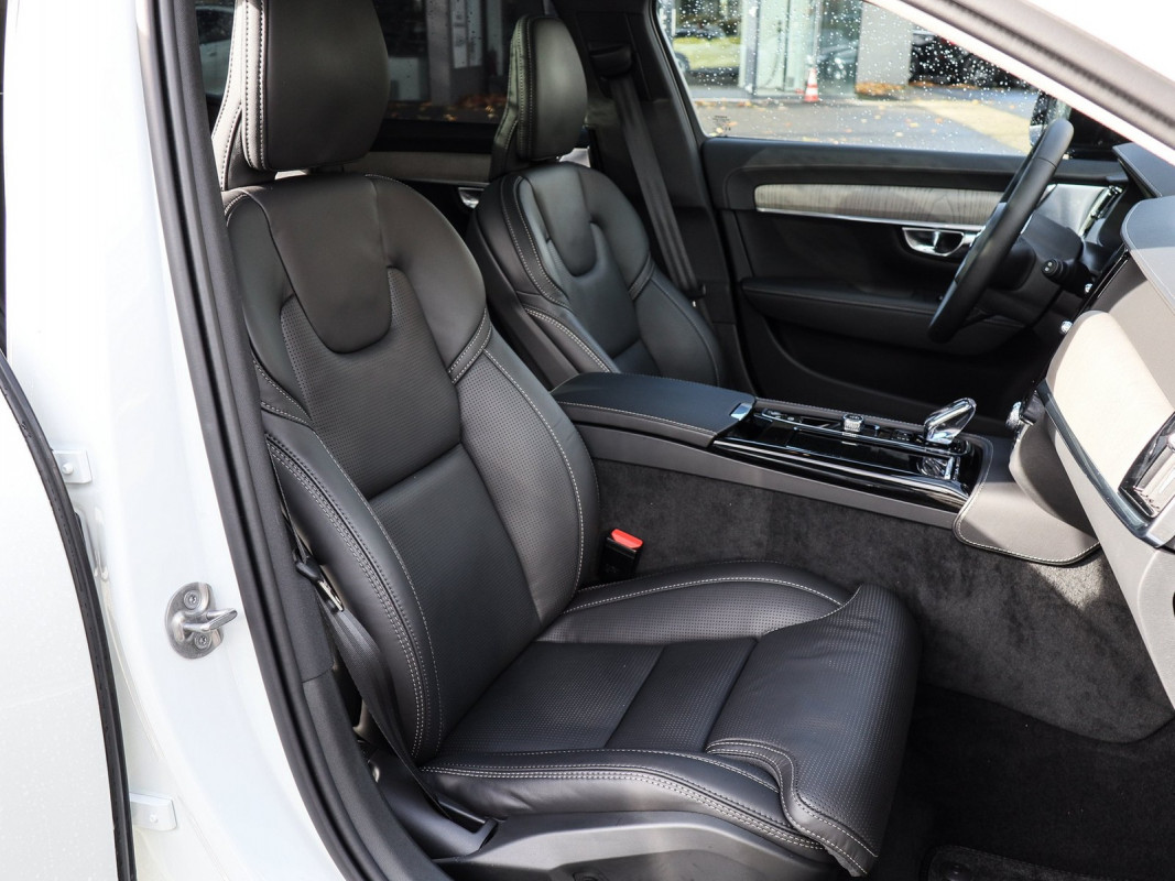 Volvo V90 T8 Recharge AWD - Kombi - Weiss - Gebrauchtwagen - Bild 7