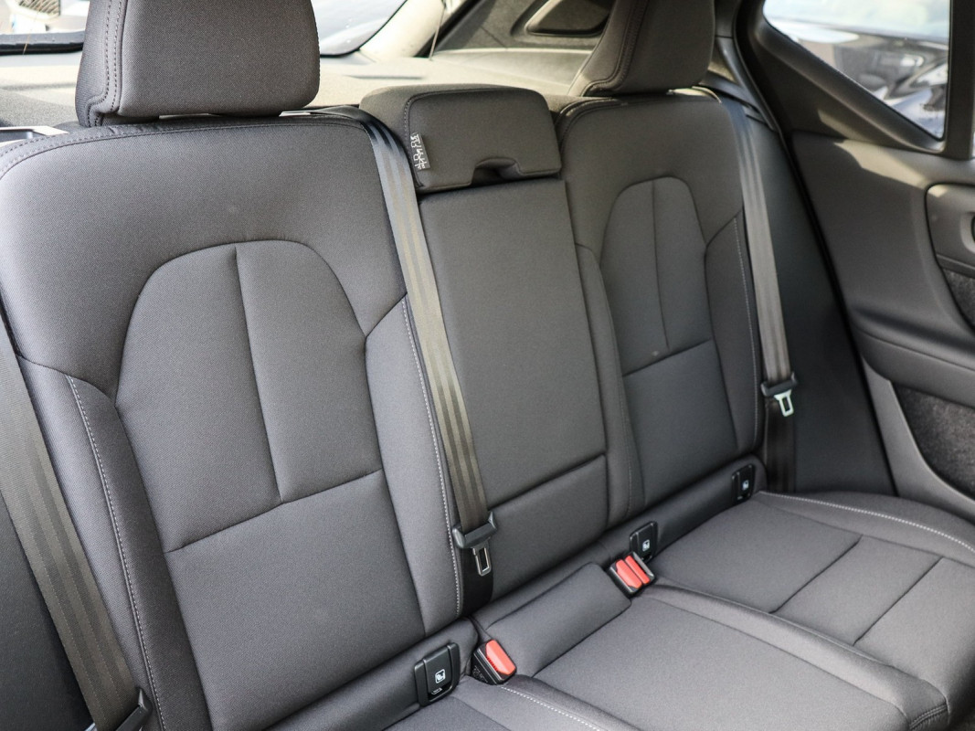 Volvo EX40 Single Motor Extended Range - SUV/Off-road - Blau - Gebrauchtwagen - Bild 5