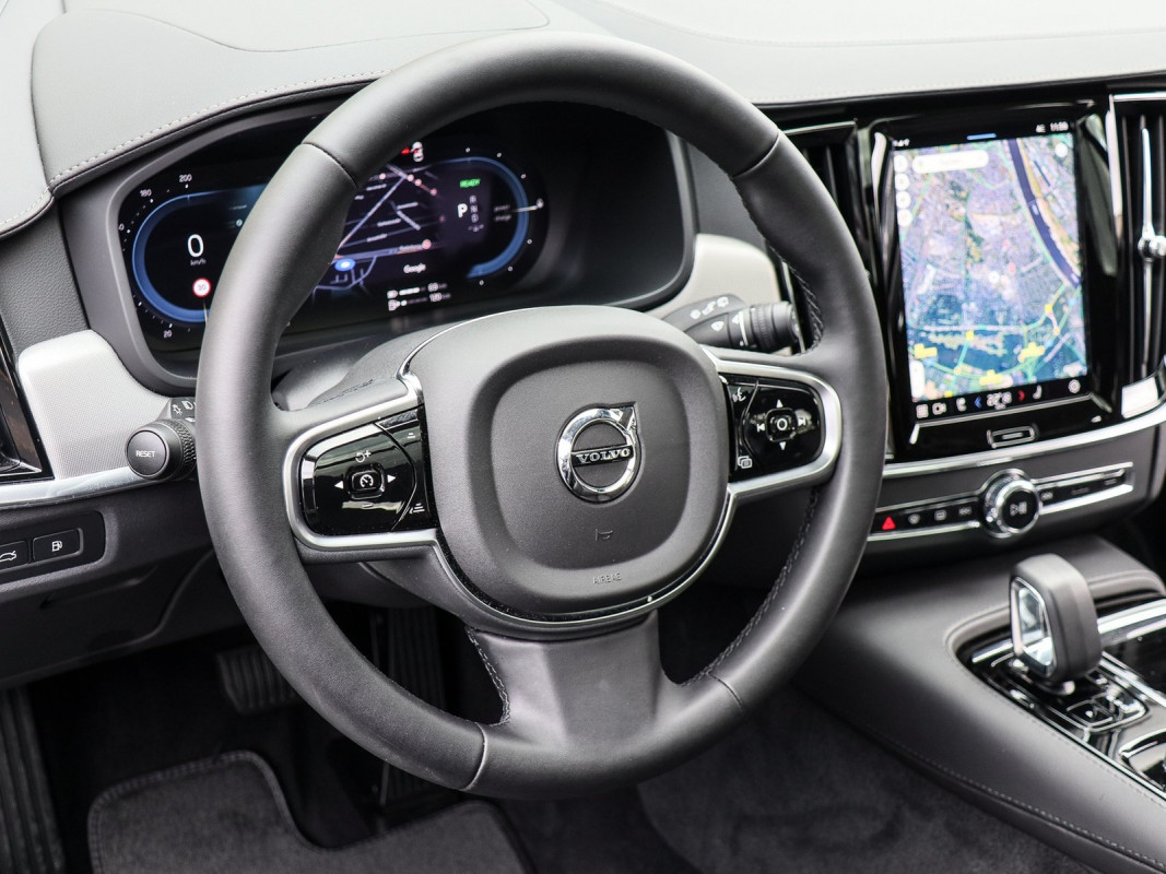 Volvo V90 T6 Recharge AWD - Kombi - Blau - Gebrauchtwagen - Bild 10