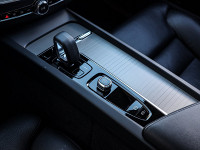 Volvo XC60 T6 AWD Recharge - SUV/Off-road - Schwarz - Gebrauchtwagen - Bild 11