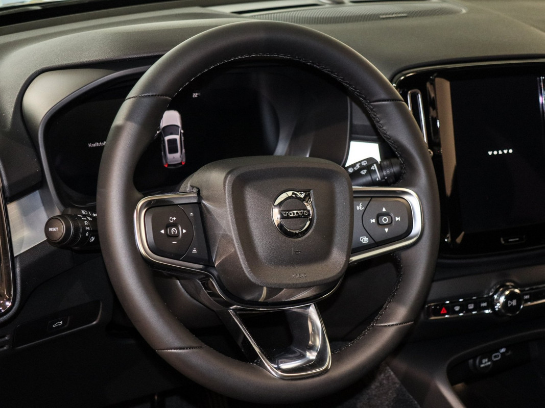 Volvo XC40 B3 (B) - SUV/Off-road - Schwarz - Gebrauchtwagen - Bild 10