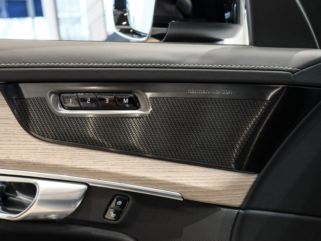 Volvo XC90 T8 AWD - SUV/Off-road - Weiss - Gebrauchtwagen - Bild 15