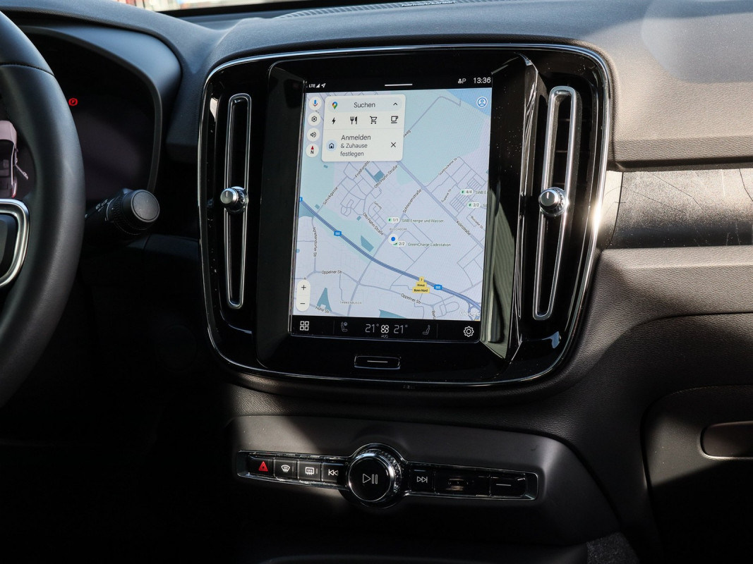 Volvo C40 Ultimate Recharge - SUV/Off-road - Blau - Gebrauchtwagen - Bild 9