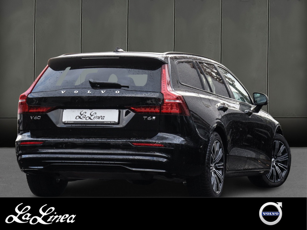 Volvo V60 T6 Recharge AWD - Kombi - Schwarz - Gebrauchtwagen - Bild 2