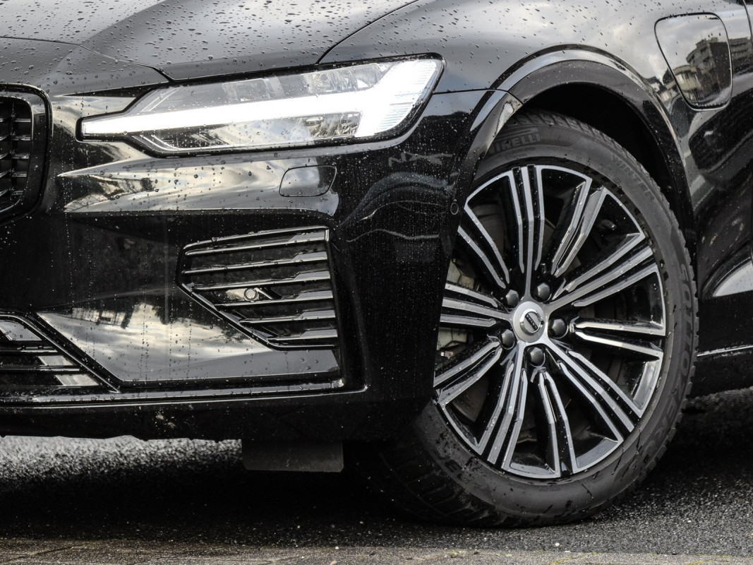 Volvo V60 T6 Recharge AWD - Kombi - Schwarz - Gebrauchtwagen - Bild 6