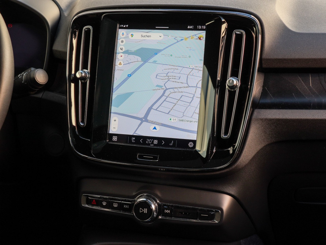 Volvo C40 Ultimate - SUV/Off-road - Grün - Gebrauchtwagen - Bild 9