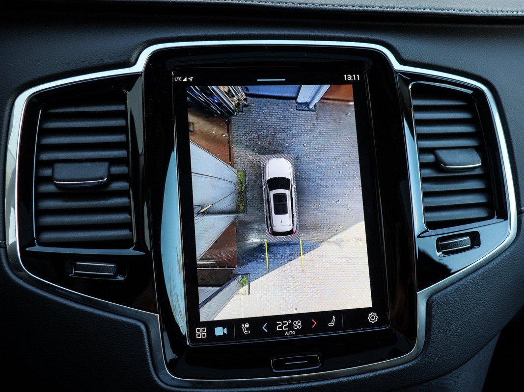 Volvo XC90 T8 AWD Plus Dark - SUV/Off-road - Schwarz - Gebrauchtwagen - Bild 14