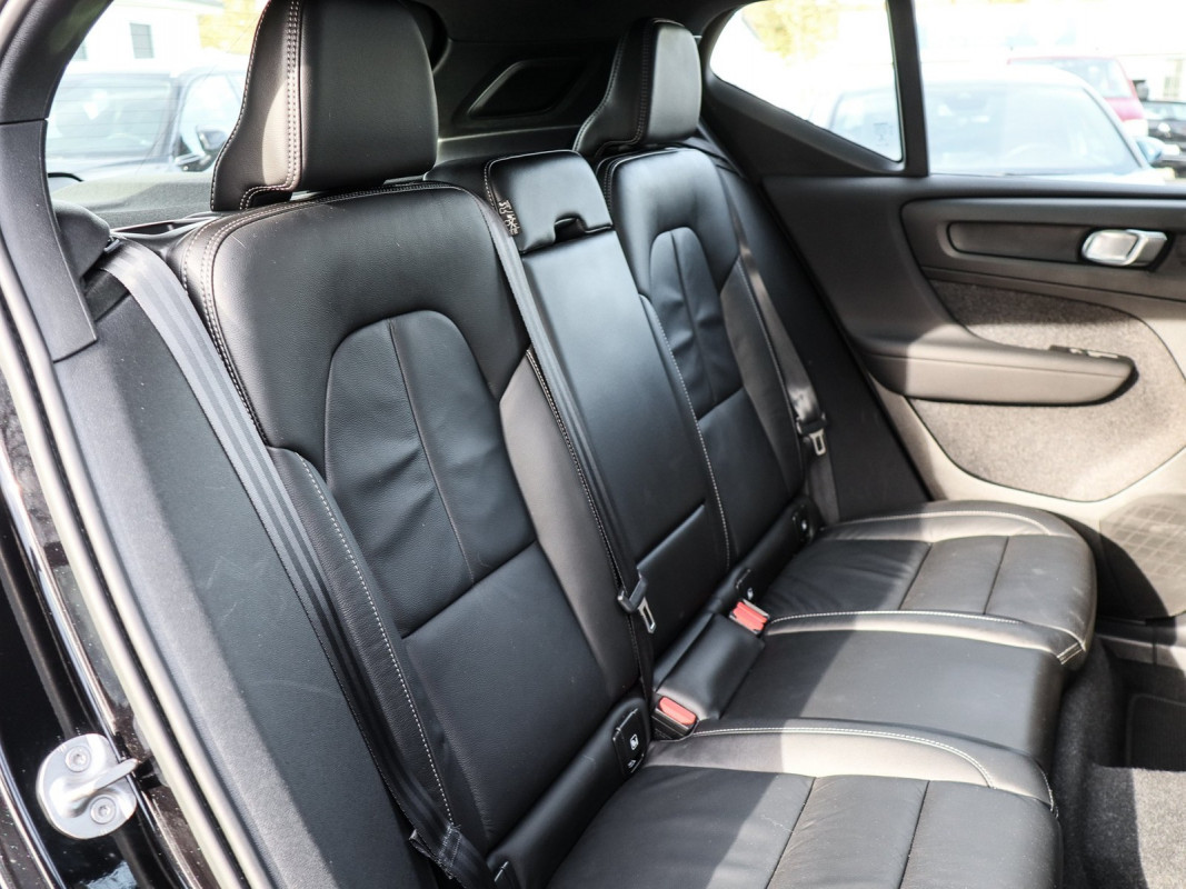 Volvo XC40 T5 - SUV/Off-road - Schwarz - Gebrauchtwagen - Bild 5