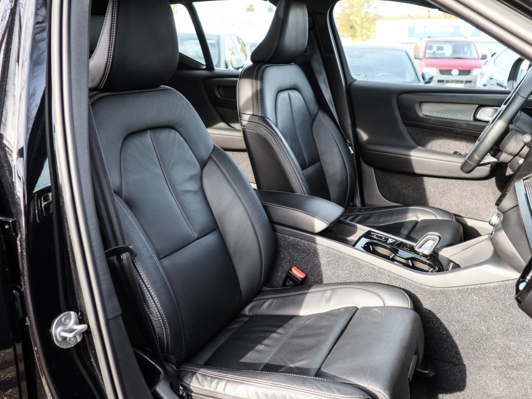 Volvo XC40 T5 - SUV/Off-road - Schwarz - Gebrauchtwagen - Bild 7