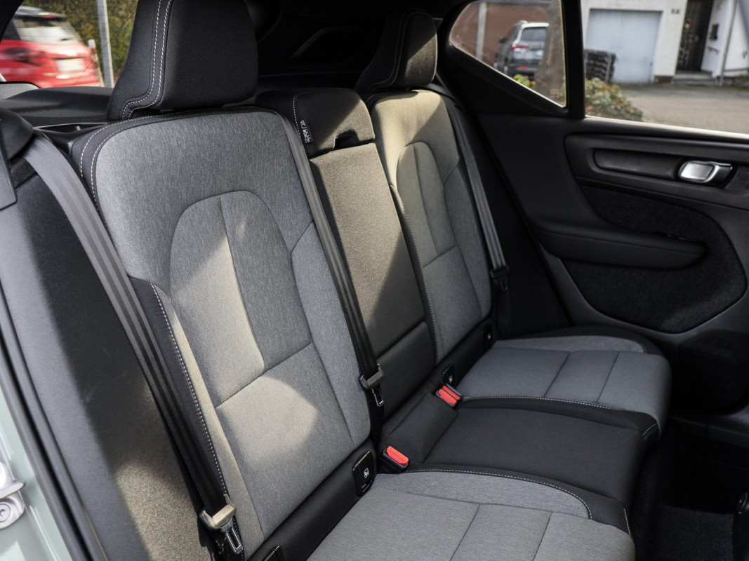 Volvo XC40 T4 - SUV/Off-road - Grün - Gebrauchtwagen - Bild 5