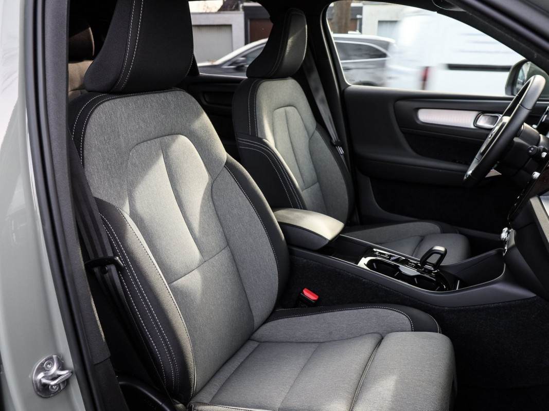 Volvo XC40 T4 - SUV/Off-road - Grün - Gebrauchtwagen - Bild 7