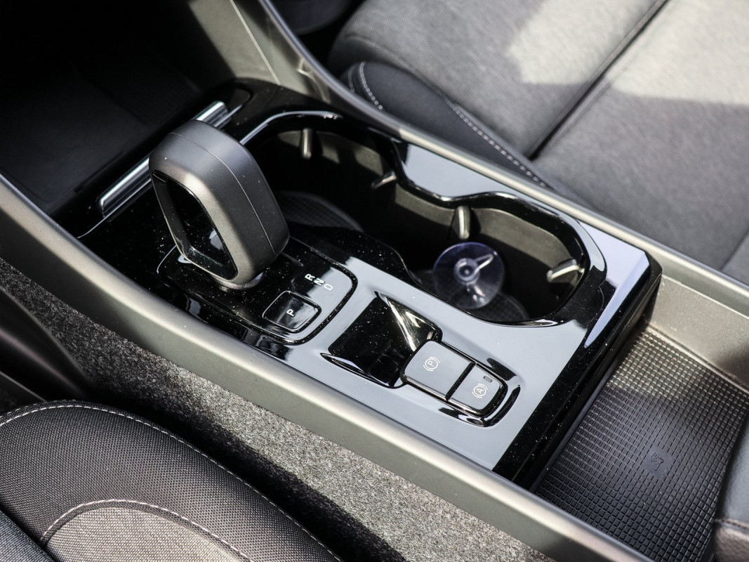 Volvo XC40 T4 - SUV/Off-road - Grün - Gebrauchtwagen - Bild 11