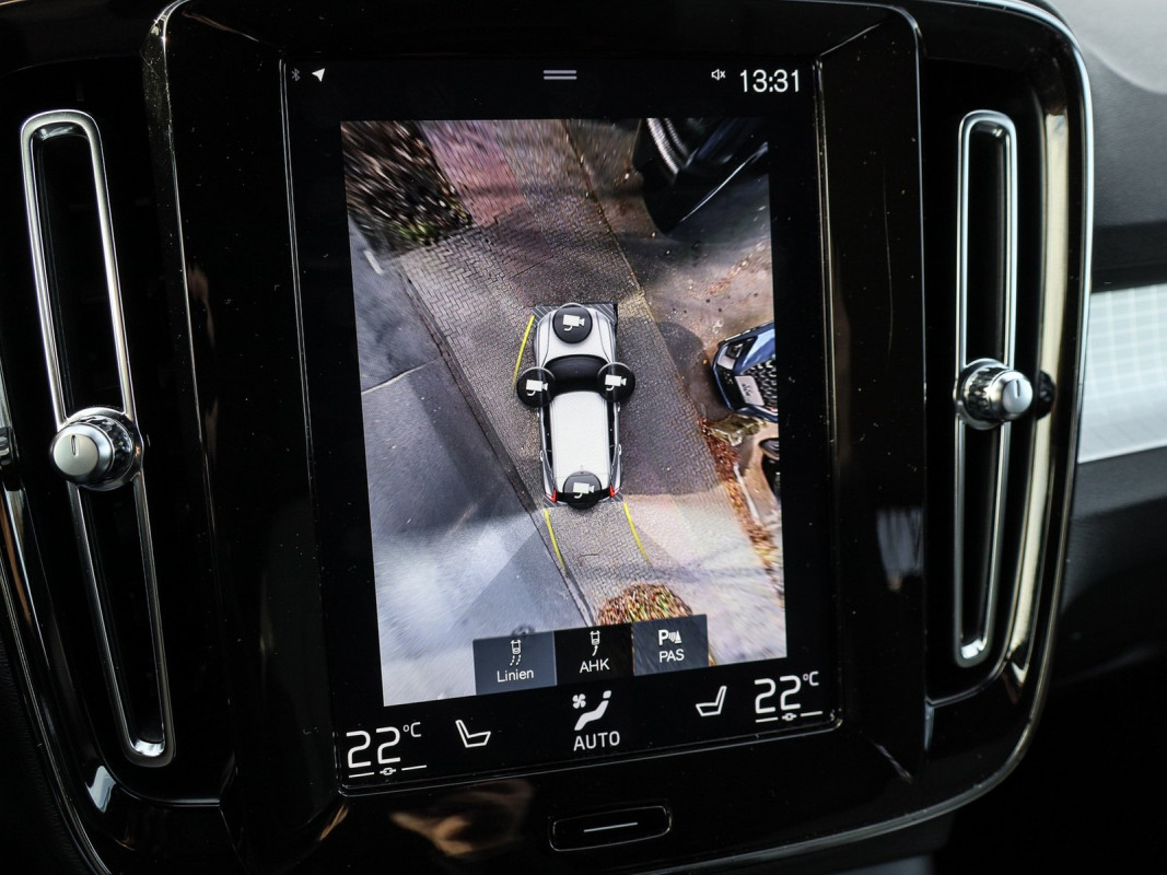 Volvo XC40 T4 - SUV/Off-road - Grün - Gebrauchtwagen - Bild 13