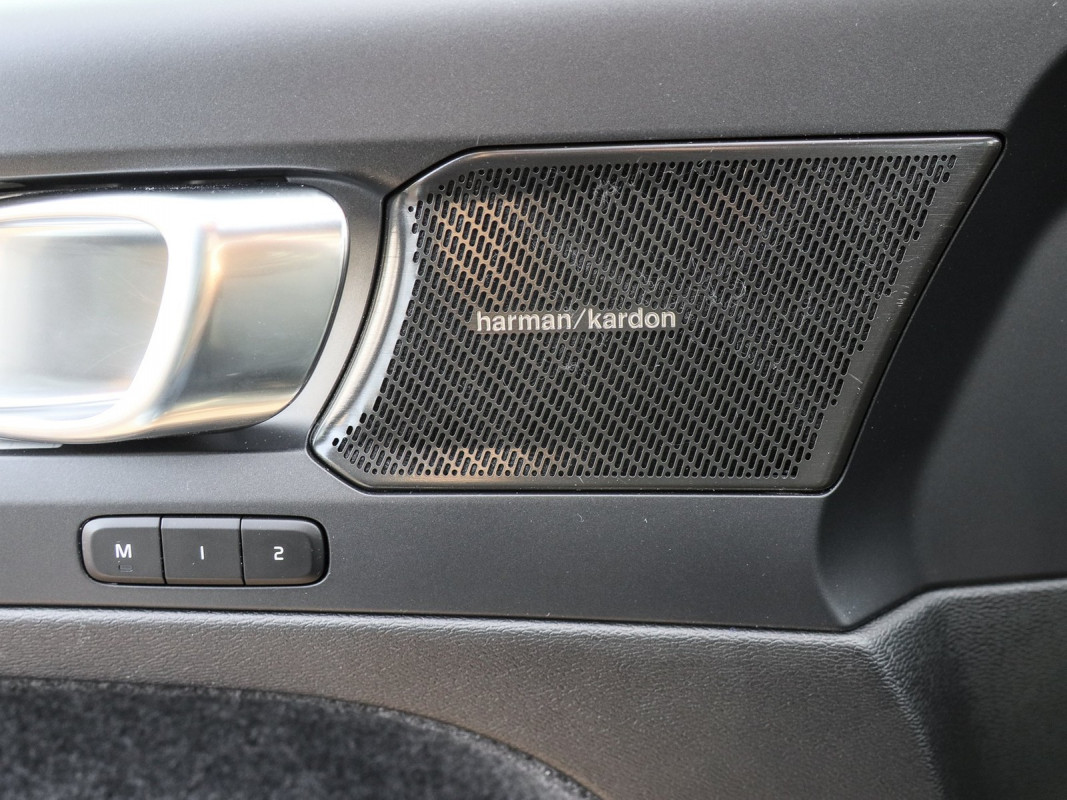 Volvo XC40 T4 - SUV/Off-road - Grün - Gebrauchtwagen - Bild 15