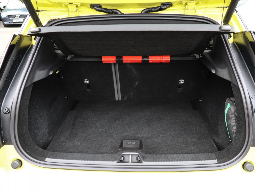 Volvo EX30 - SUV/Off-road - Gelb - Gebrauchtwagen - Bild 11