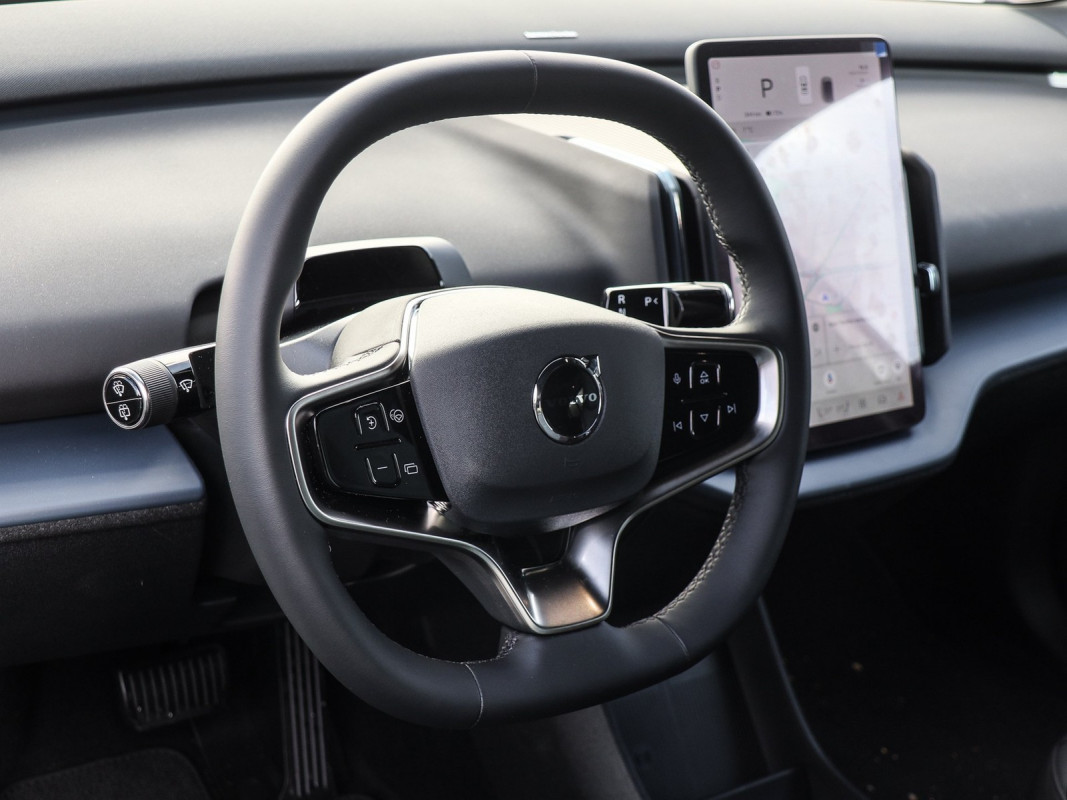 Volvo EX30 Single Motor Extended Range RWD - SUV/Off-road - Blau - Gebrauchtwagen - Bild 10