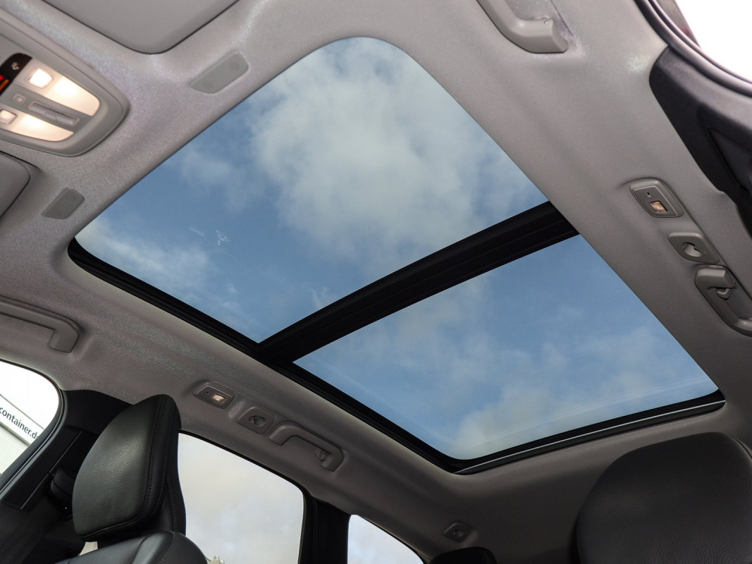 Volvo XC60 B4 (B) - SUV/Off-road - Grau - Gebrauchtwagen - Bild 13