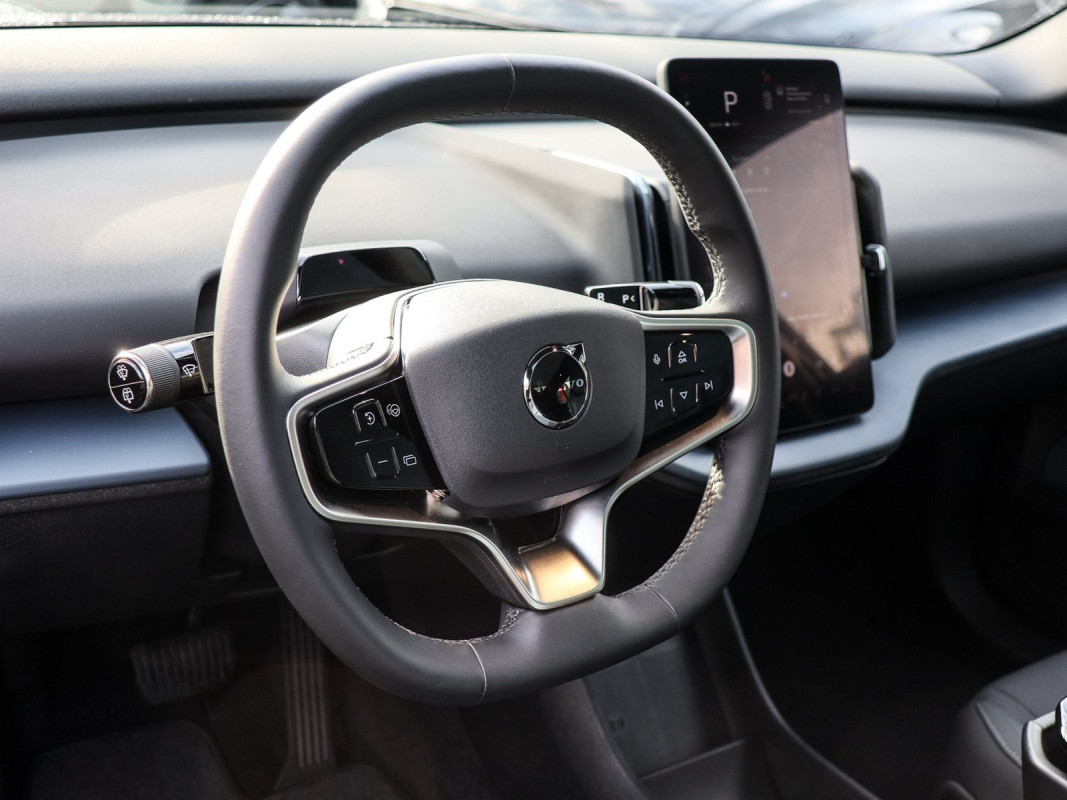 Volvo EX30 Single Ext. Range - SUV/Off-road - Schwarz - Gebrauchtwagen - Bild 10