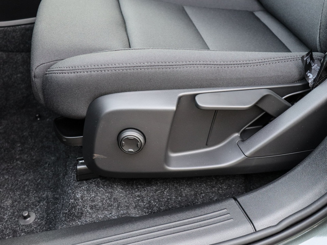 Volvo EX40 Plus Extended Range - SUV/Off-road - Grün - Gebrauchtwagen - Bild 14