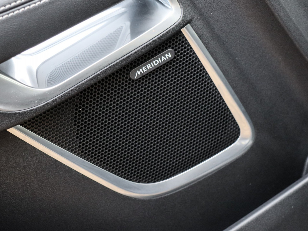 Jaguar E-PACE - SUV/Off-road - Grau - Gebrauchtwagen - Bild 13