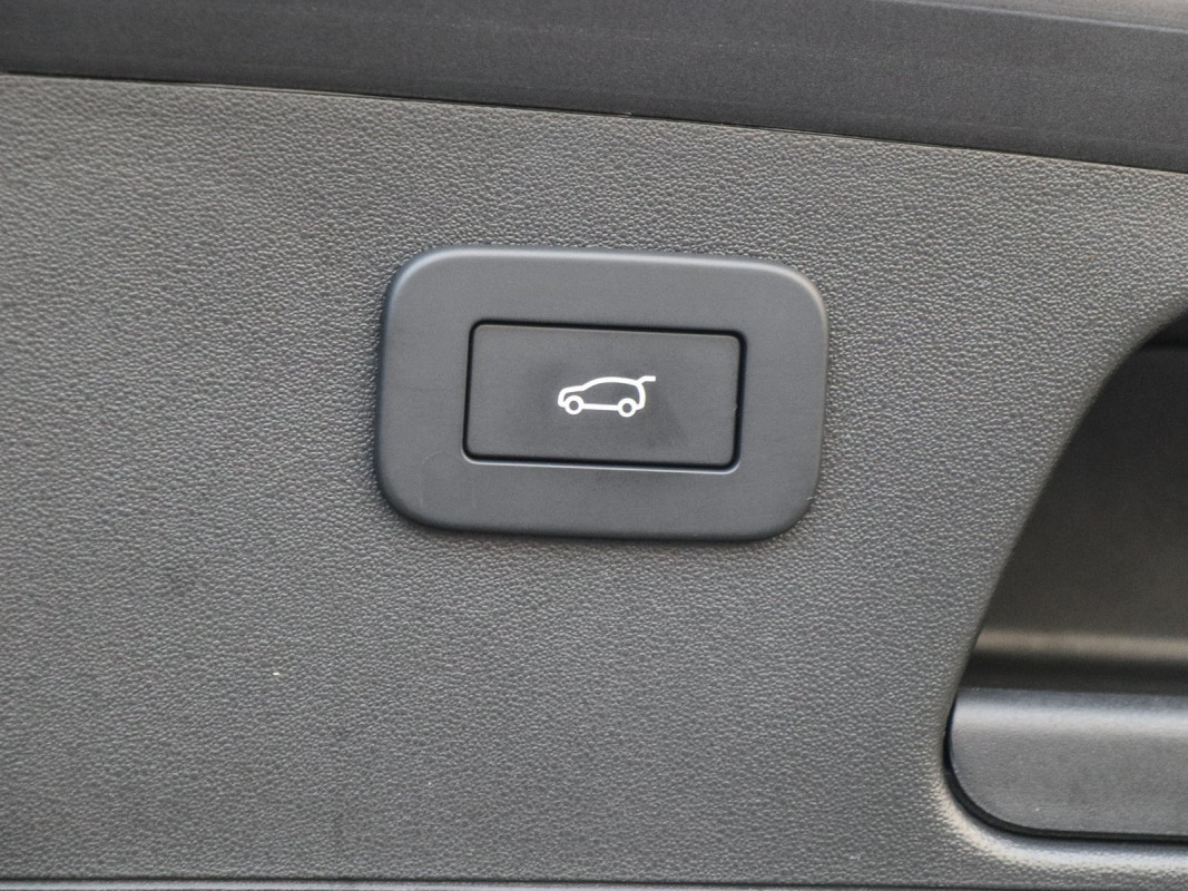 Jaguar E-PACE - SUV/Off-road - Grau - Gebrauchtwagen - Bild 15