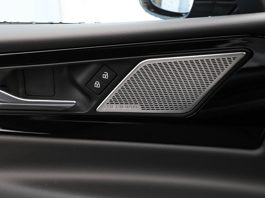 Jaguar XE P250 - Limousine - Grau - Gebrauchtwagen - Bild 11