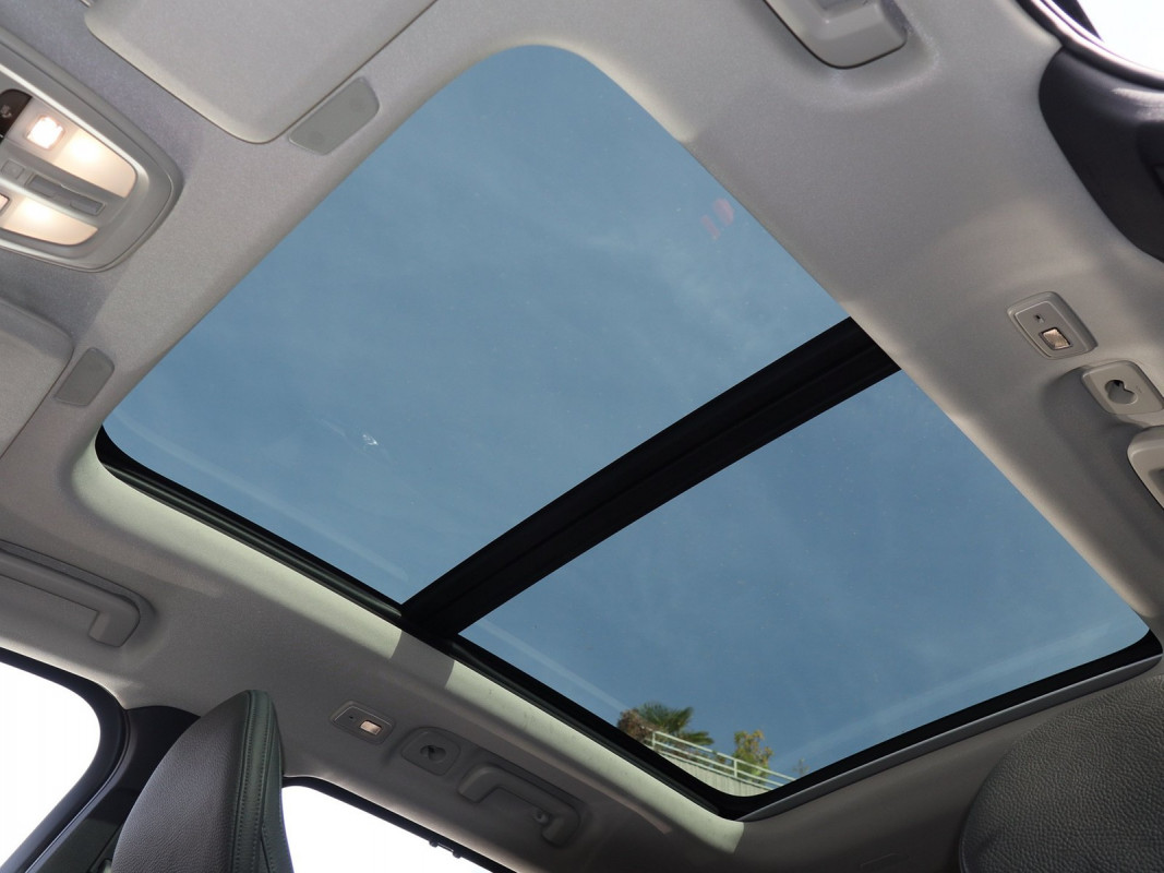 Volvo XC90 T8 AWD Plug-In Hybrid - SUV/Off-road - Schwarz - Gebrauchtwagen - Bild 12