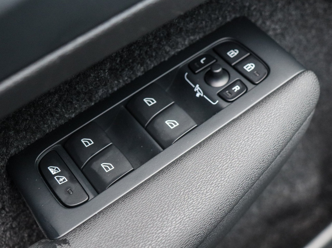 Volvo C40 Core Recharge - SUV/Off-road - Blau - Gebrauchtwagen - Bild 15