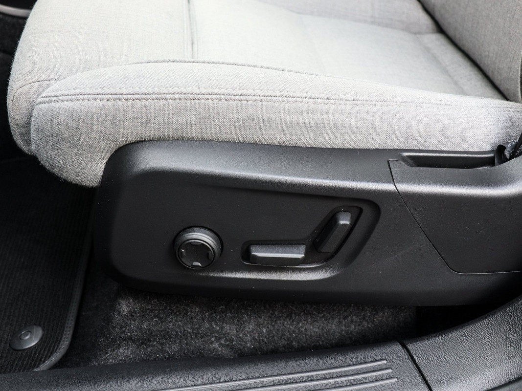 Volvo XC40 Twin Motor AWD - SUV/Off-road - Schwarz - Gebrauchtwagen - Bild 15