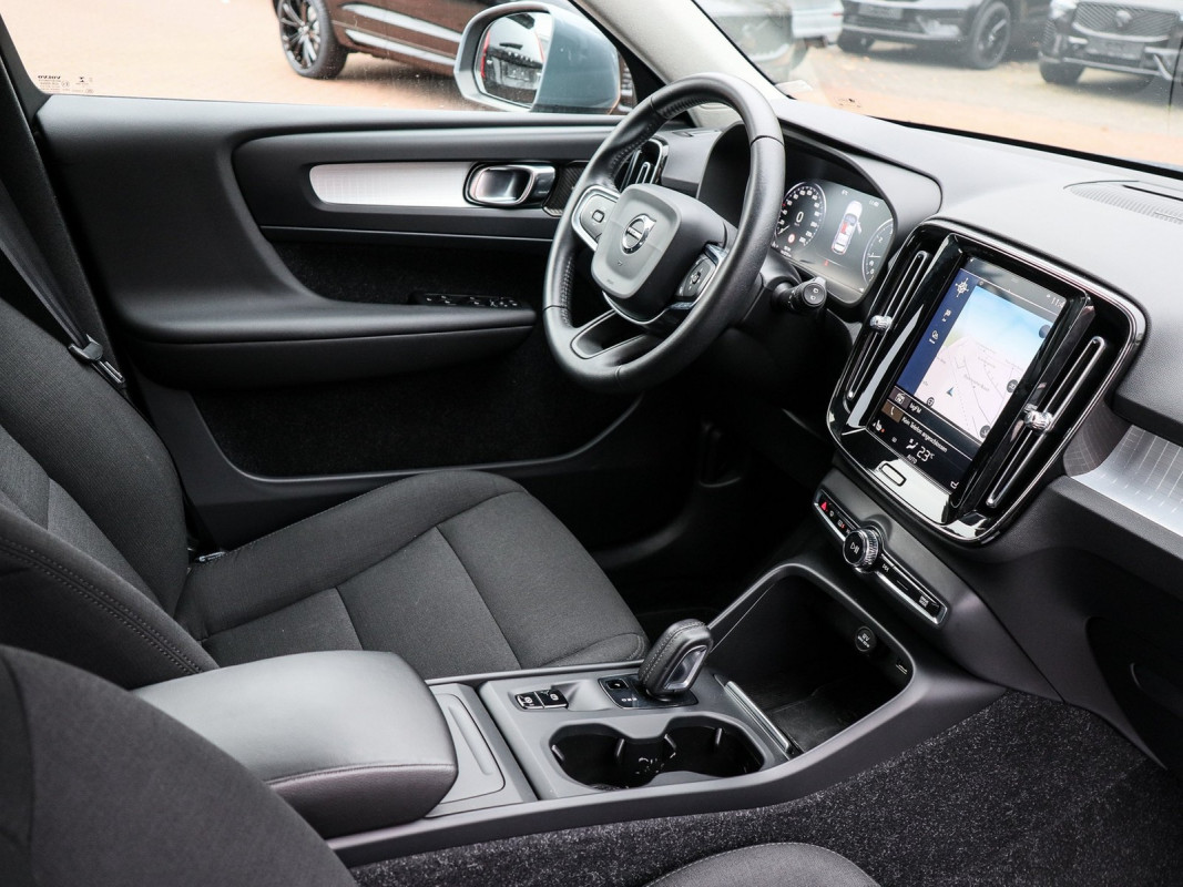 Volvo XC40 T4 - SUV/Off-road - Grau - Gebrauchtwagen - Bild 3