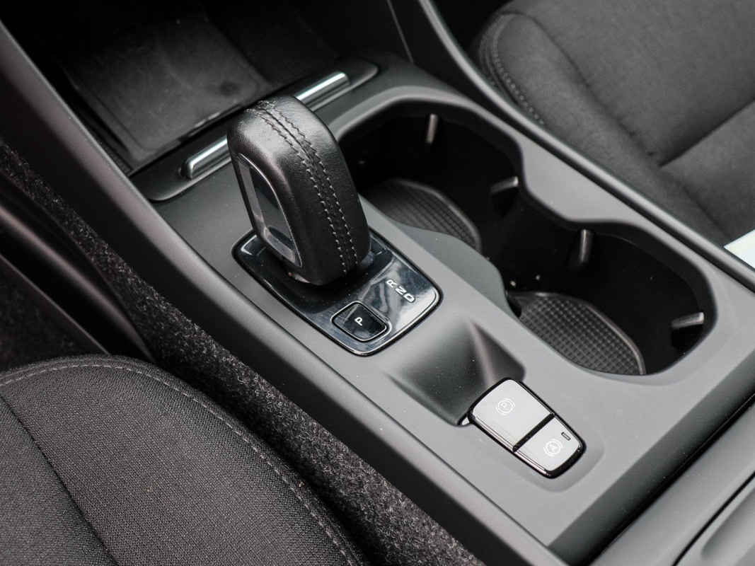 Volvo XC40 T4 - SUV/Off-road - Grau - Gebrauchtwagen - Bild 11