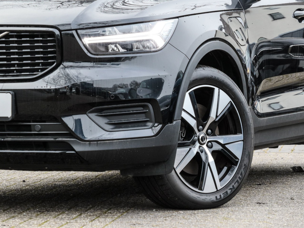 Volvo XC40 T5 - SUV/Off-road - Schwarz - Gebrauchtwagen - Bild 6