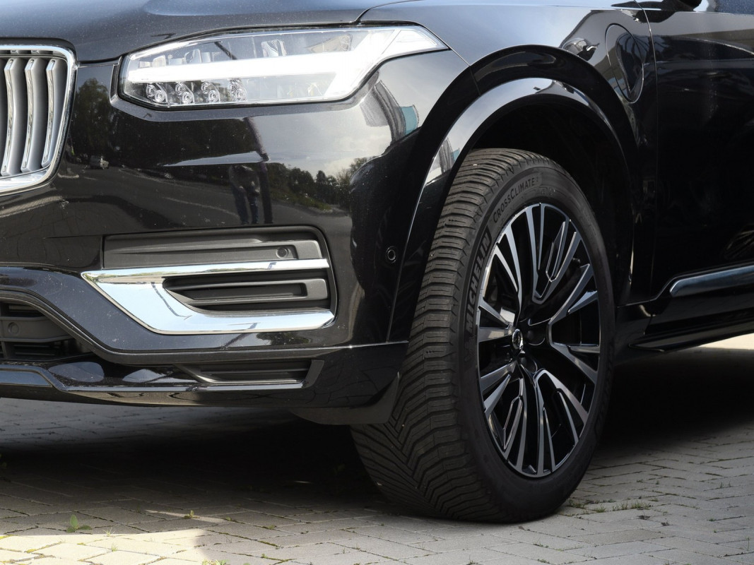 Volvo XC90 T8 AWD Plug-In Hybrid - SUV/Off-road - Schwarz - Gebrauchtwagen - Bild 6