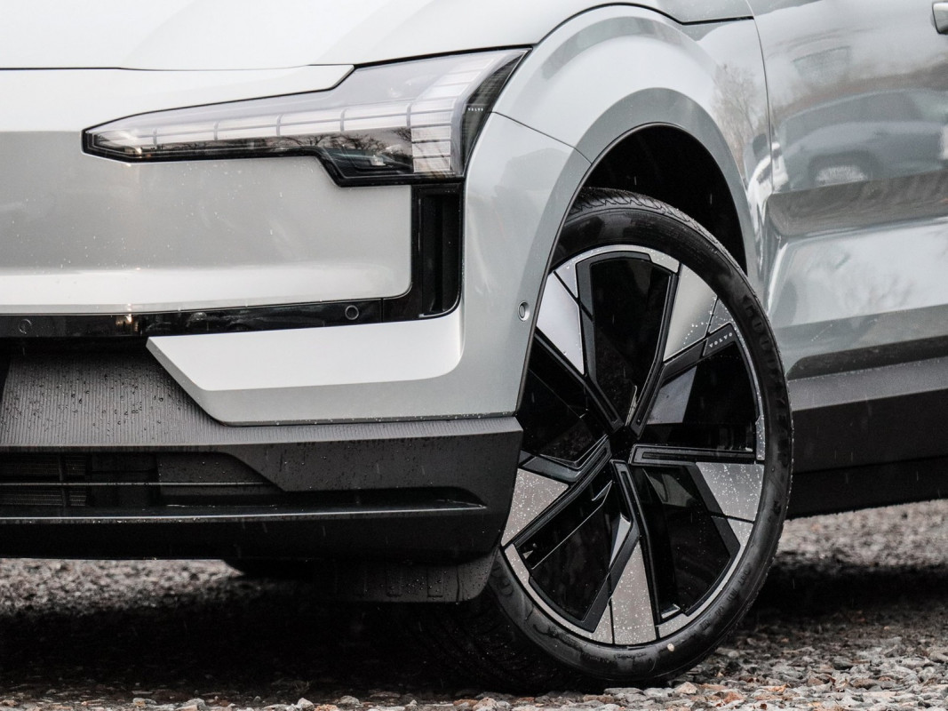 Volvo EX30 Ultra - SUV/Off-road - Grau - Neuwagen - Bild 5