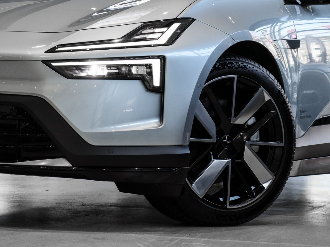 Polestar 4 - Limousine - Blau - Gebrauchtwagen - Bild 6