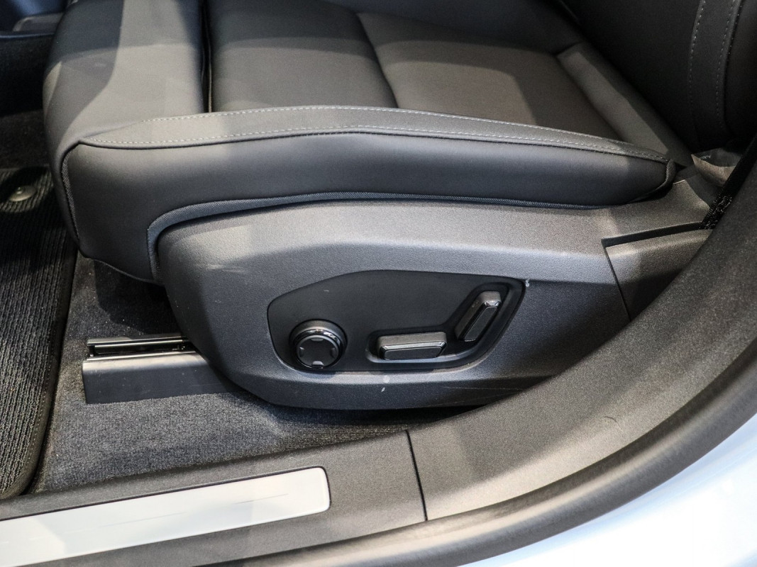 Polestar 4 - Limousine - Blau - Gebrauchtwagen - Bild 13