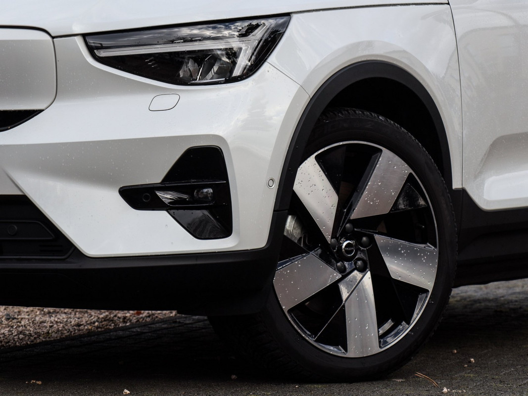 Volvo XC40 Single Motor - SUV/Off-road - Weiss - Gebrauchtwagen - Bild 6