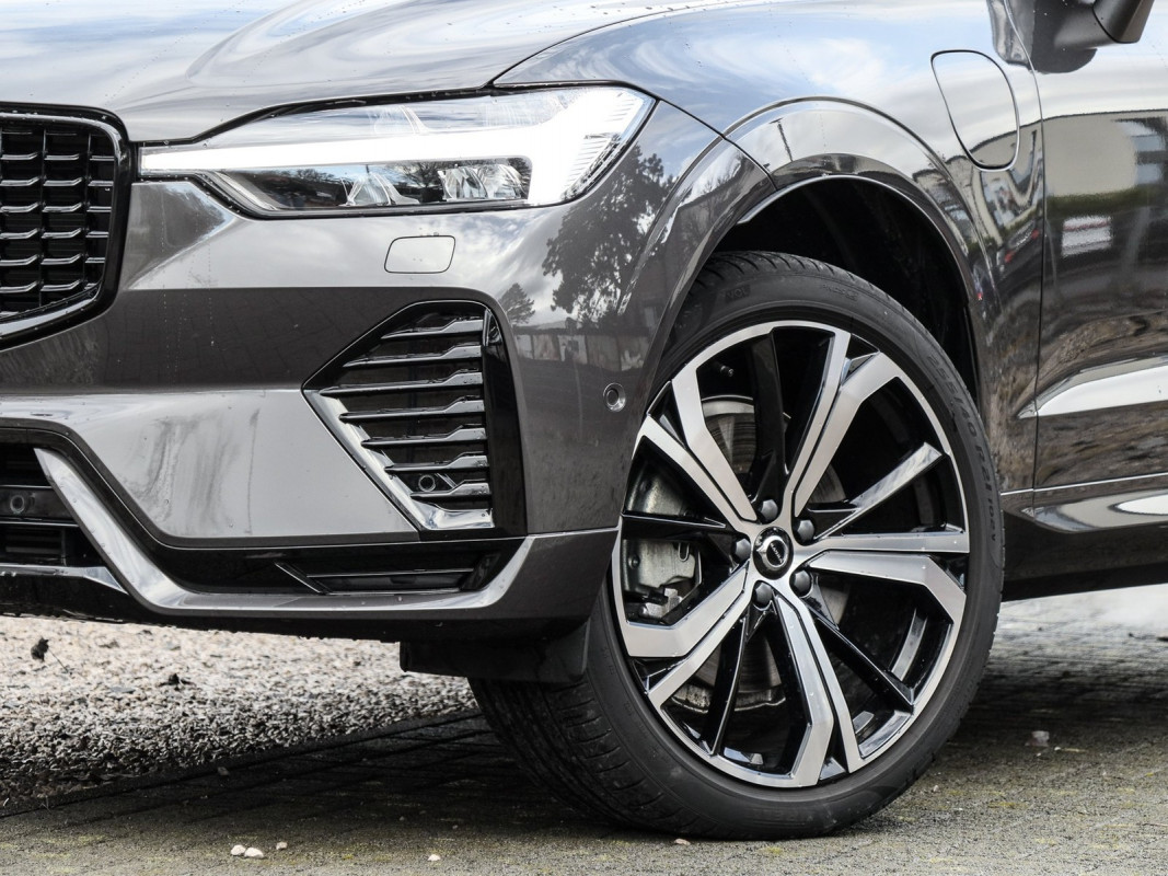 Volvo XC60 T6 - SUV/Off-road - Grau - Gebrauchtwagen - Bild 6