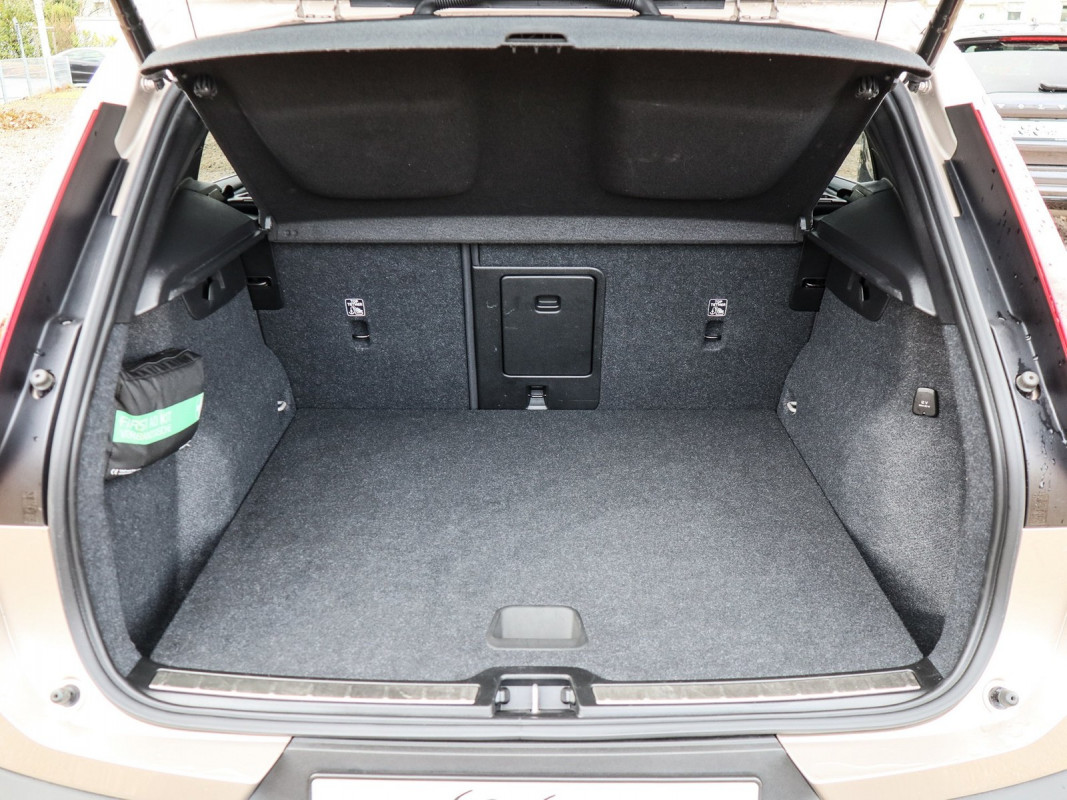 Volvo XC40 T5 Aut. - SUV/Off-road - Gold - Gebrauchtwagen - Bild 12